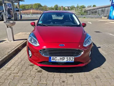 Brugt Ford Fiesta Titanium 101 HK (74 kW) 2017 Rød Hatchback