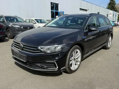 Gebraucht VW Passat 156 PS (114 kW) 2021 Schwarz Kombi
