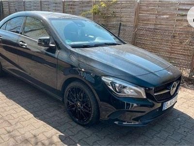 Second-hand Mercedes CLA180 122 CP (89 kW) 2018 Negru Berlinǎ