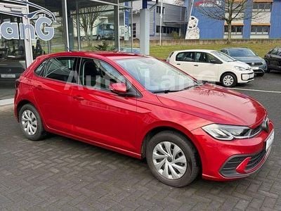 Rot Gebraucht 2024 VW Polo Life Limousine | 15.990 € (Guter Preis)