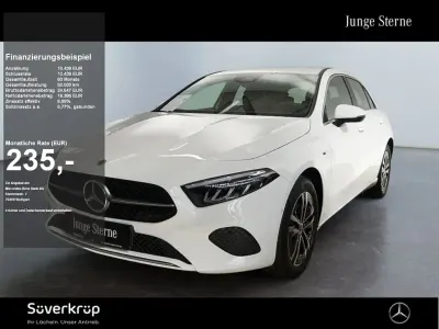 Gebraucht Mercedes A250 Progressive 163 PS (119 kW) 2025 Weiß Limousine
