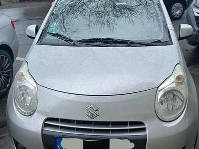 Gebraucht Suzuki Alto 69 PS (50 kW) 2010 Silber Kleinwagen