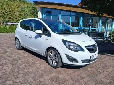 Gebraucht Opel Meriva Color Edition 120 PS (88 kW) 2011 Weiß Van / Kleinbus
