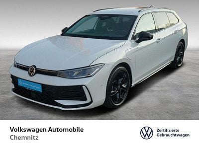 Gebraucht VW Passat R-line 272 PS (200 kW) 2025 Oryxweiß perlmutteffekt Kombi