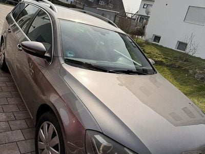 Gebraucht VW Passat 160 PS (117 kW) 2011 Grau Kombi