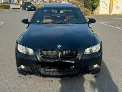 Gebraucht BMW 325 M Sport 197 PS (144 kW) 2008 Schwarz Coupé