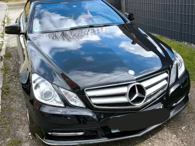 Usata Mercedes E200 184 CV (135 kW) 2012 Nero Cabrio