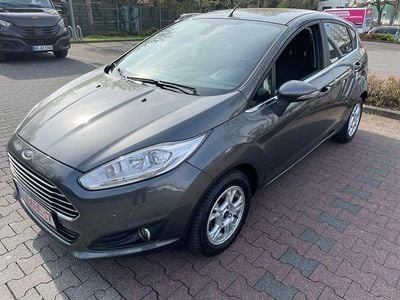 Usata Ford Fiesta Titanium 135 CV (99 kW) 2015 Grigio Berlina