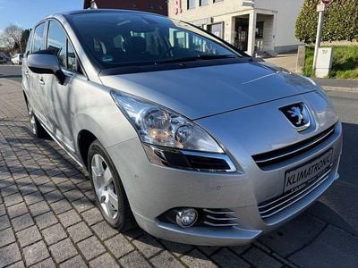 Usata Peugeot 5008 Family 156 CV (114 kW) 2012 Argento Monovolume