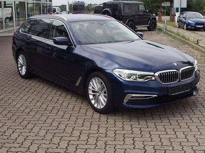 Gebraucht BMW 520 Luxury Line 190 PS (139 kW) 2019 Blau Kombi