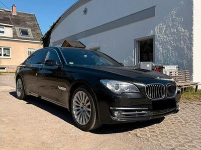 Second-hand BMW 750L Comfort Edition 449 CP (330 kW) 2012 Negru Berlinǎ