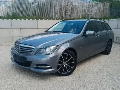 Używany Mercedes C250 205 KM (150 kW) 2012 Kombi