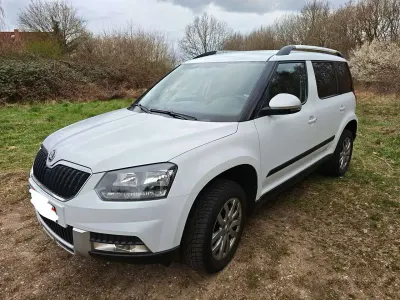 Gebraucht Skoda Yeti Outdoor Ambition 110 PS (80 kW) 2015 Weiß SUV
