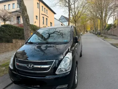 Gebraucht Hyundai H-1 170 PS (125 kW) 2010 Schwarz Van / Kleinbus