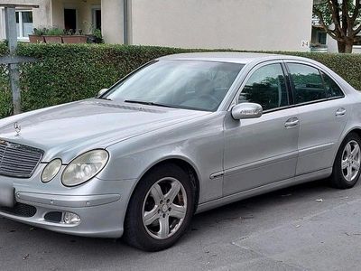 Gebraucht Mercedes E200 163 PS (119 kW) 2004 Silber Limousine