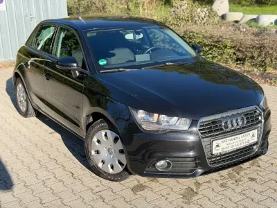 Gebraucht Audi A1 Sportback Attraction 105 PS (77 kW) 2013 Schwarz Kleinwagen