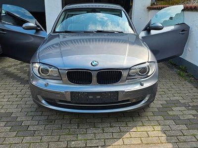 Gebraucht BMW 120 170 PS (125 kW) 2009 Grau Kleinwagen