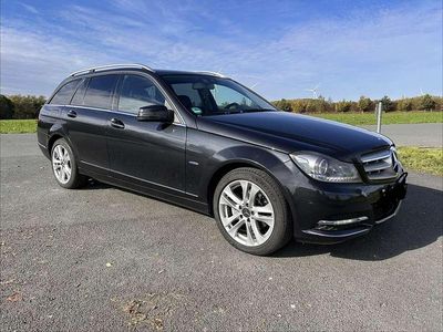 Schwarz Gebraucht 2011 Mercedes C220 Kombi | 10.500 €