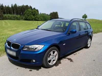 Gebraucht BMW 318 143 PS (105 kW) 2008 Blau Kombi