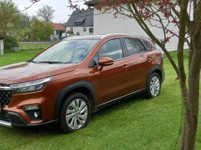 Gebraucht Suzuki SX4 129 PS (94 kW) 2022 Braun SUV
