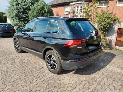 Gebraucht VW Tiguan Join 150 PS (110 kW) 2019 Schwarz SUV