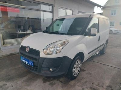 Gebraucht Fiat Doblò 95 PS (69 kW) 2015 Weiß Van / Kleinbus