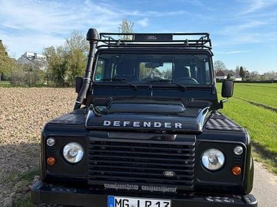 Gebraucht Land Rover Defender SE 122 PS (89 kW) 2014 Schwarz Kombi