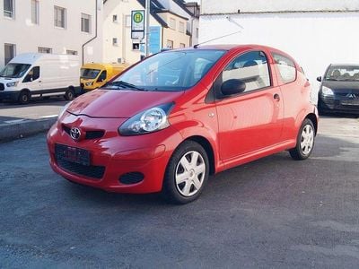 Brugt Toyota Aygo Basis 68 HK (50 kW) 2011 Rød Hatchback