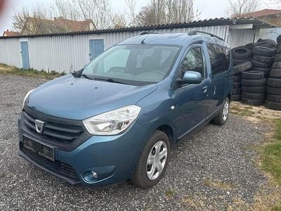 Usata Dacia Dokker Lauréate 116 CV (85 kW) 2013 Blu Monovolume