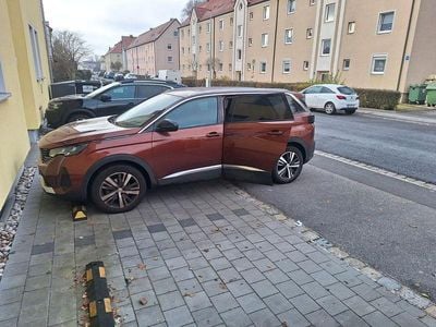 Gebraucht Peugeot 5008 Allure 131 PS (96 kW) 2023 Braun SUV