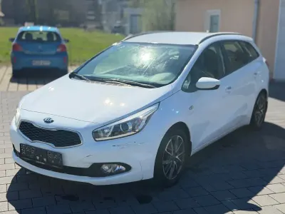 Gebraucht Kia Ceed Sportswagon 128 PS (94 kW) 2013 Kombi