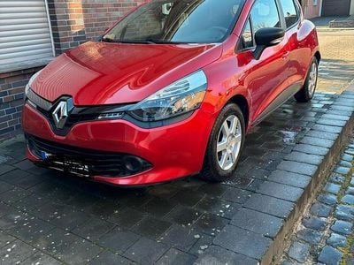Gebraucht Renault Clio IV 75 PS (55 kW) 2014 Rot Kleinwagen