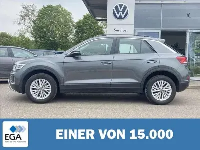 Gebraucht VW T-Roc Life 150 PS (110 kW) 2022 Grau metallic SUV
