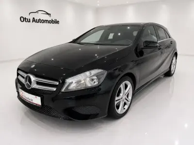 Gebraucht Mercedes A180 122 PS (89 kW) 2013 Schwarz Kleinwagen