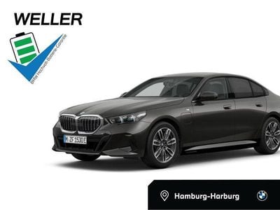 Gebraucht BMW 550e M Sport 489 PS (359 kW) 2025 Sophistograu (grau) Limousine