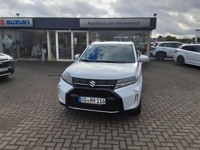 Gebraucht Suzuki Vitara Comfort+ 110 PS (80 kW) 2025 Weiß SUV