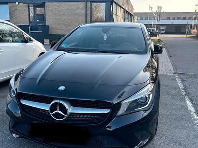 Gebraucht Mercedes CLA180 122 PS (89 kW) 2015 Schwarz Limousine