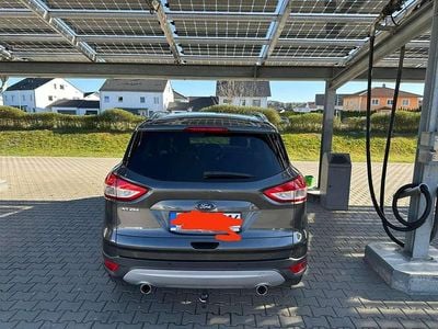 Second-hand Ford Kuga Titanium 150 CP (110 kW) 2015 Gri SUV