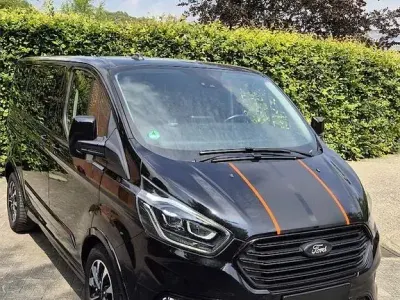 Gebraucht Ford Tourneo Sport 185 PS (136 kW) 2020 Schwarz Van / Kleinbus