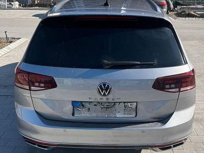 Gebraucht VW Passat 200 PS (147 kW) 2020 Silber Kombi