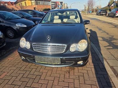 Second-hand Mercedes C200 163 CP (119 kW) 2005 Negru Berlinǎ