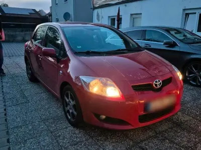 Brugt Toyota Auris 177 HK (130 kW) 2007 Rød Hatchback