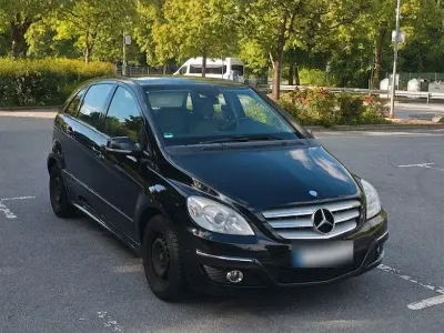 Gebraucht Mercedes B150 95 PS (69 kW) 2008 Schwarz Van / Kleinbus