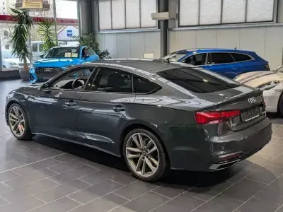 Gebraucht Audi A5 Sportback Advanced Plus 204 PS (150 kW) 2022 Grau Kleinwagen