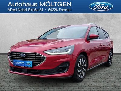 Gebraucht Ford Focus Titanium 125 PS (91 kW) 2022 Rot Limousine