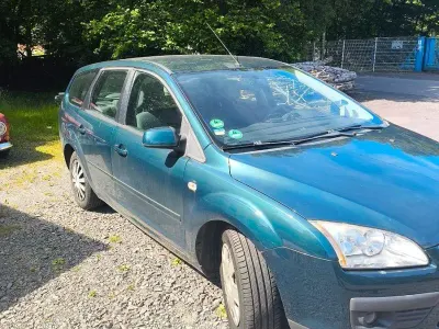 Gebraucht Ford Focus 101 PS (74 kW) 2007 Blau Limousine