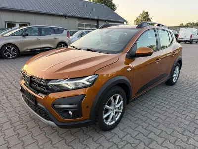Gebraucht Dacia Sandero Comfort 101 PS (74 kW) 2022 Orange Kleinwagen