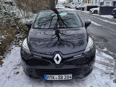 Schwarz Gebraucht 2014 Renault Clio IV Life Limousine | 4.000 € (Fairer Preis)
