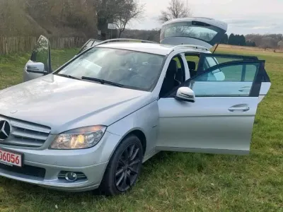 Gebraucht Mercedes C200 136 PS (100 kW) 2010 Silber Kombi