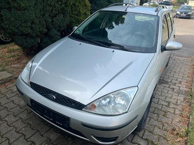 Gebraucht Ford Focus 100 PS (73 kW) 2002 Silber Kombi